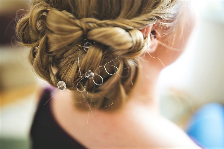 Trendy Tresses: Wedding Day&nbsp;Looks