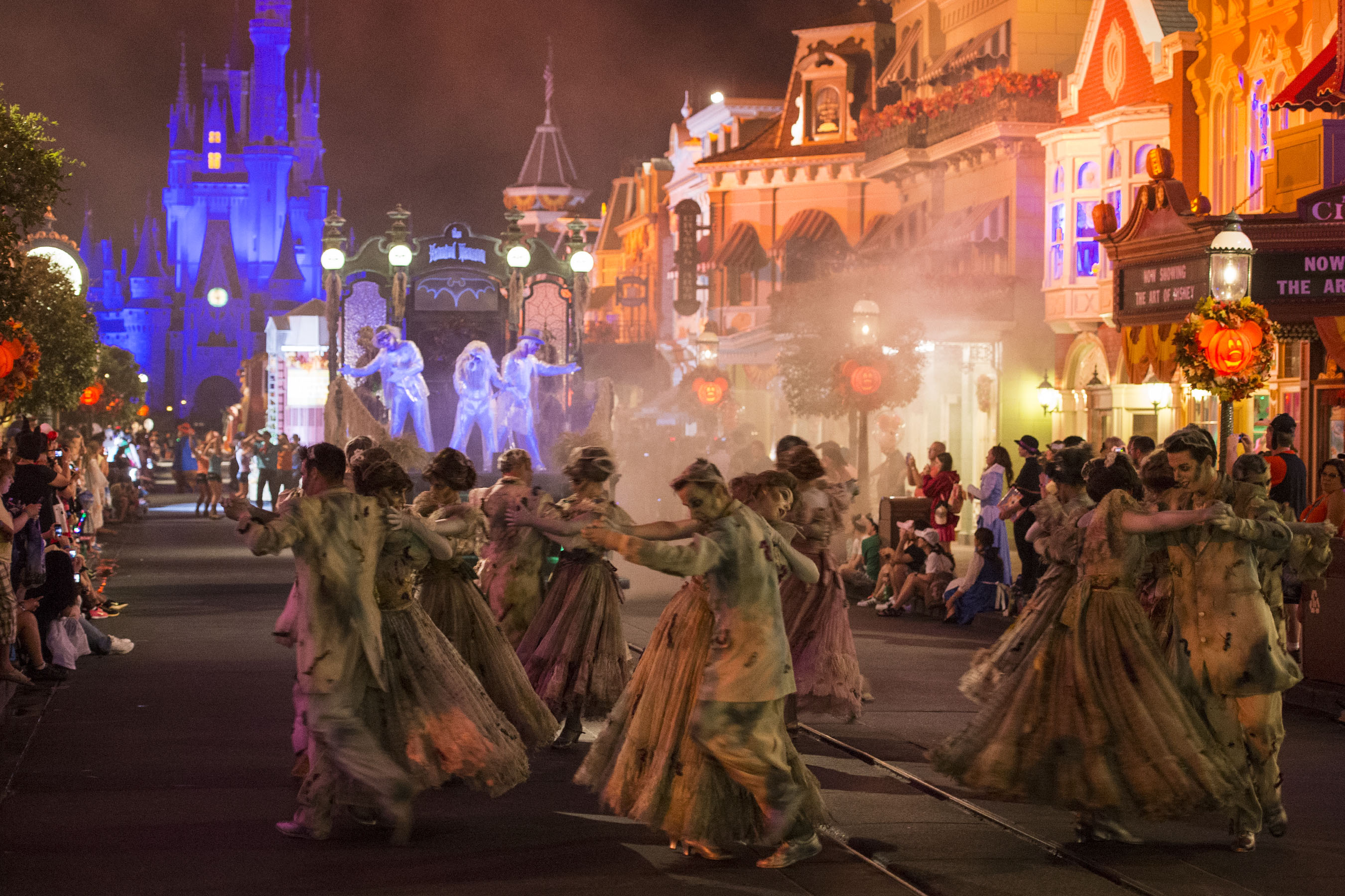 Mickey's Boo-to You Halloween Parade